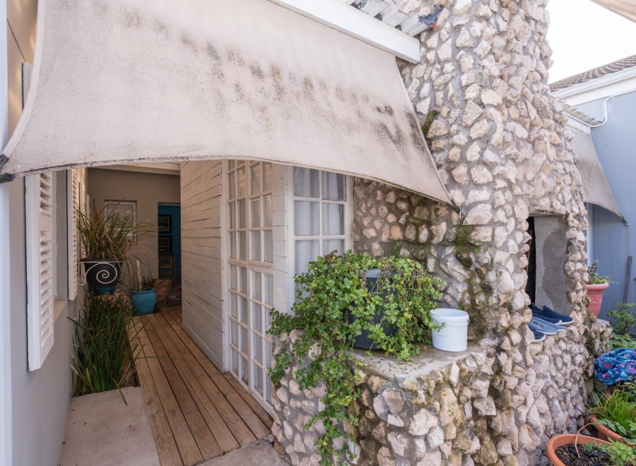 9 Bedroom Property for Sale in Country Club Western Cape